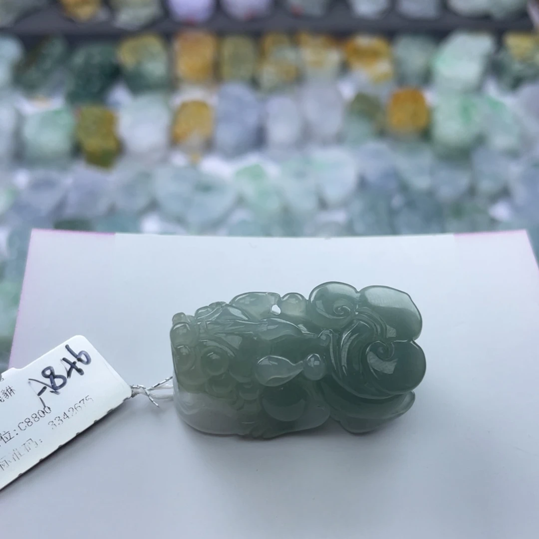 翡翠颈饰未镶嵌貔貅