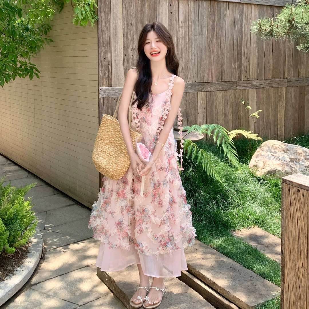 法式度假风甜美立体花吊带连衣裙女夏季新款网纱气质绝美仙女长裙