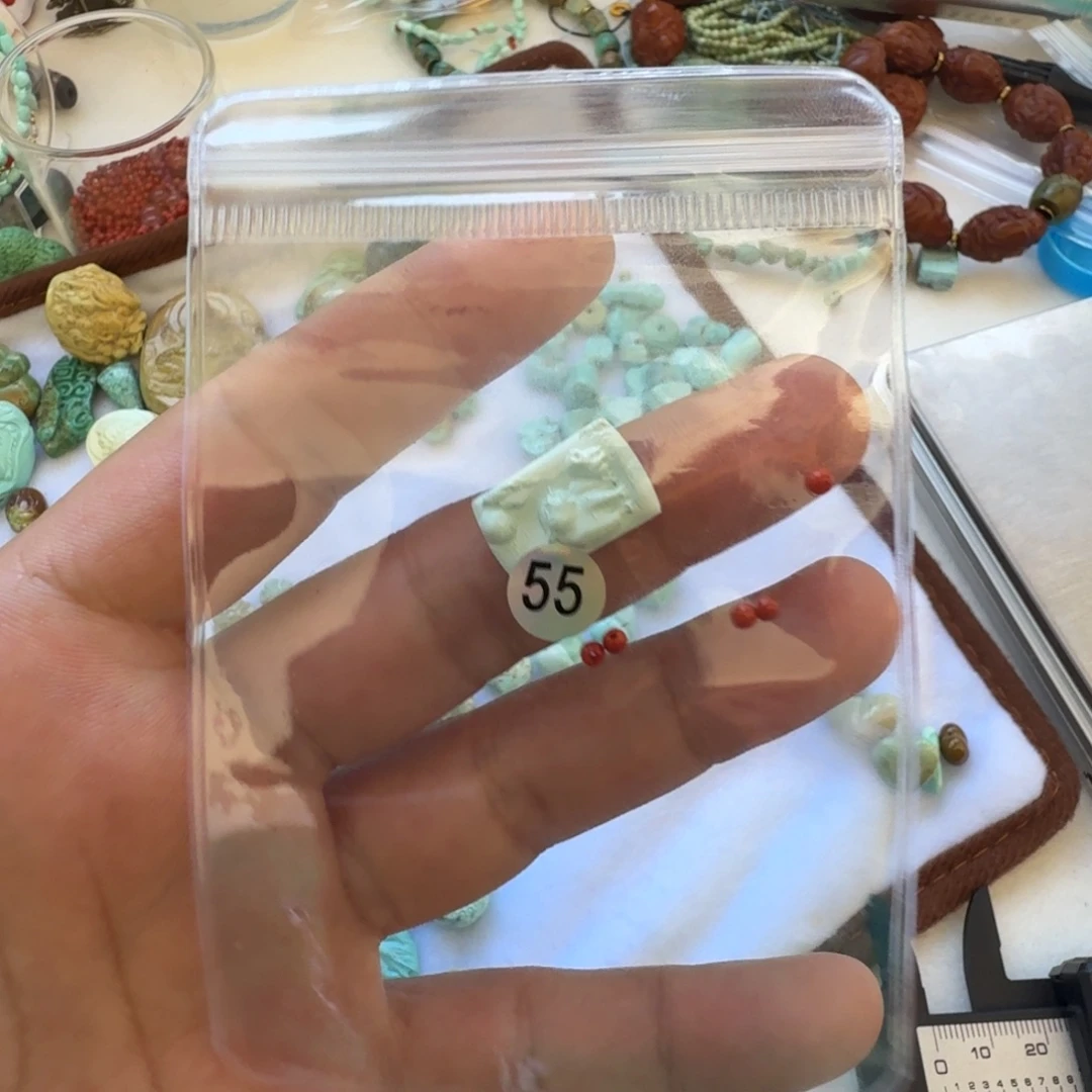 未镶嵌南红玛瑙珠宝奇石