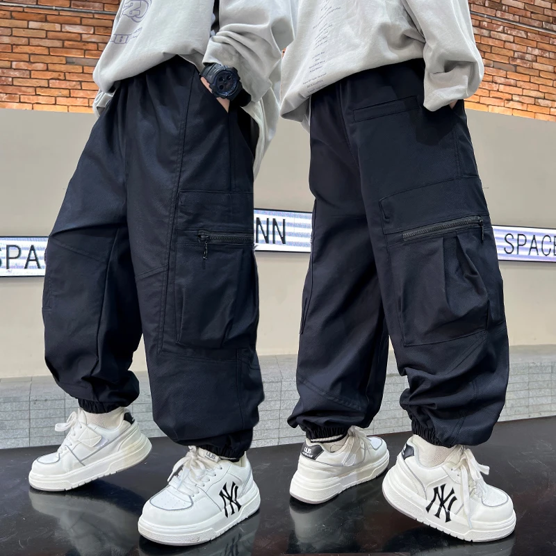 男童工装裤子春秋款2025新款春季痞帅风大儿童春装男孩休闲长裤