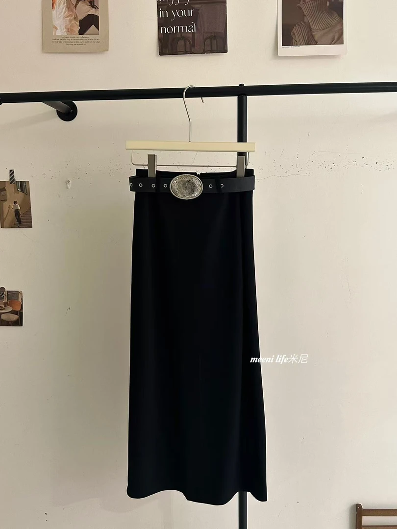 MEENI（9MNA126#) 很韩的气质 后开叉黑色半身裙（配腰带）9-225