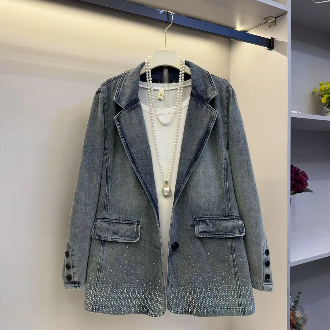 2025年早春新款遮肉显瘦气质高雅时尚外套