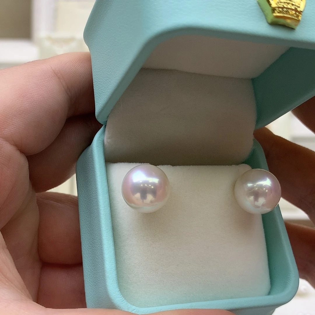 星***海18K金镶嵌淡水珍珠耳饰