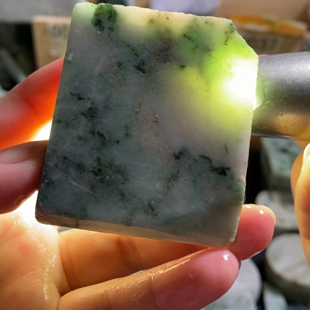 颈饰未镶嵌翡翠天然翡翠