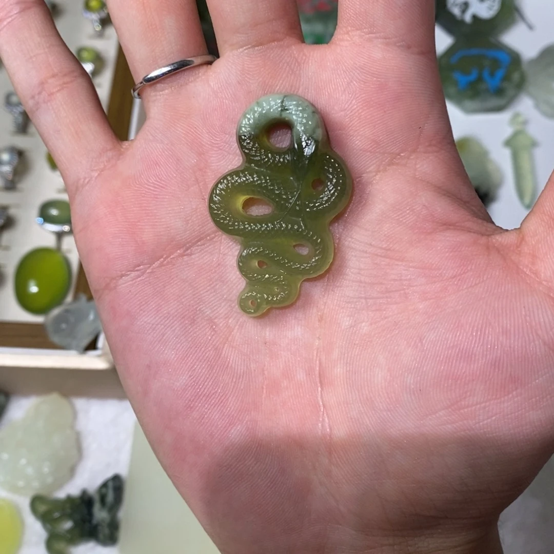 未镶嵌岫玉吊坠(不含链)