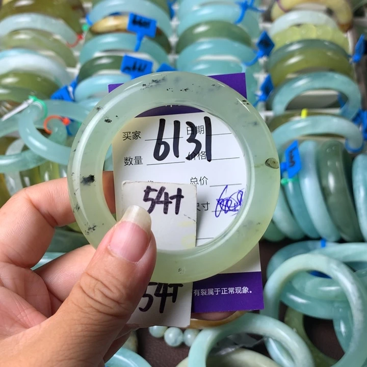 蛇纹石玉未镶嵌手镯6131