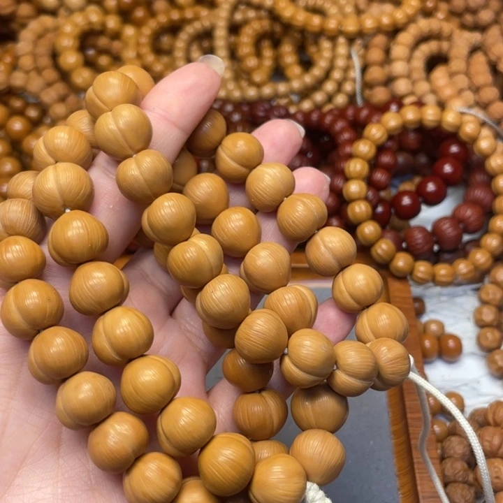 猴头核桃微瑕屁拉丝桃1.4 1.5