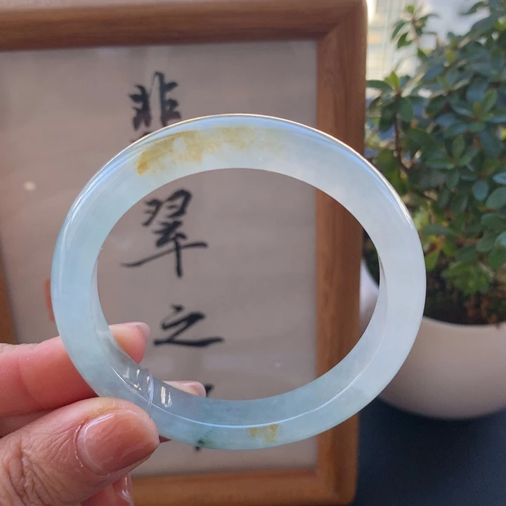 翡翠手镯未镶嵌翡翠手镯51