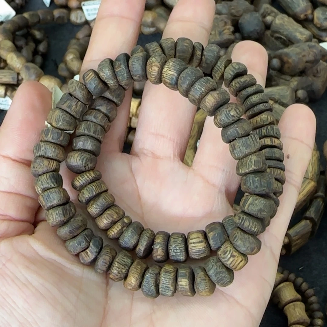 沉香手串沉水壳子多样性发货一条卡9-9克