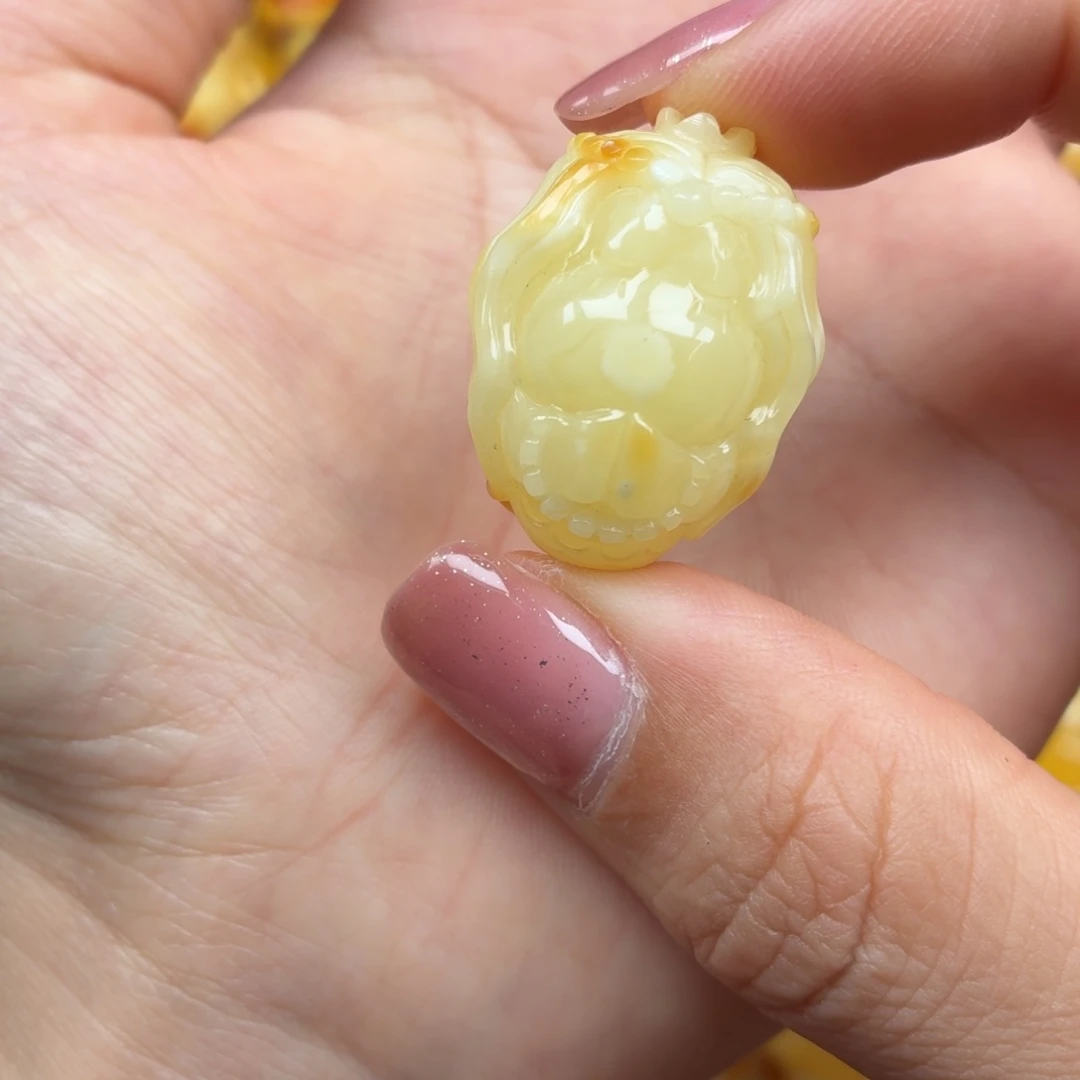 未镶嵌琥珀裸石蜜蜡