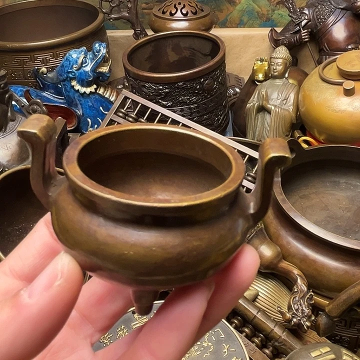 精美铜器批发档口