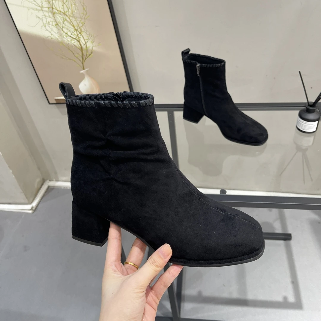 网红爆款方头绒面复古百搭瘦瘦靴女2025秋季新款粗跟厚底显瘦短靴