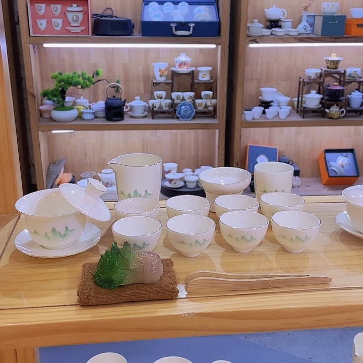 绿水青山羊脂玉套装