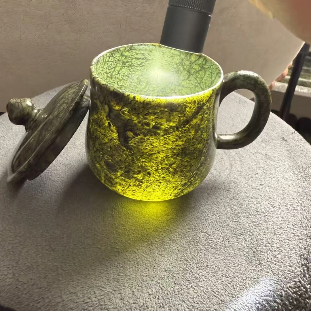 藏玉药王石网络纹办公杯