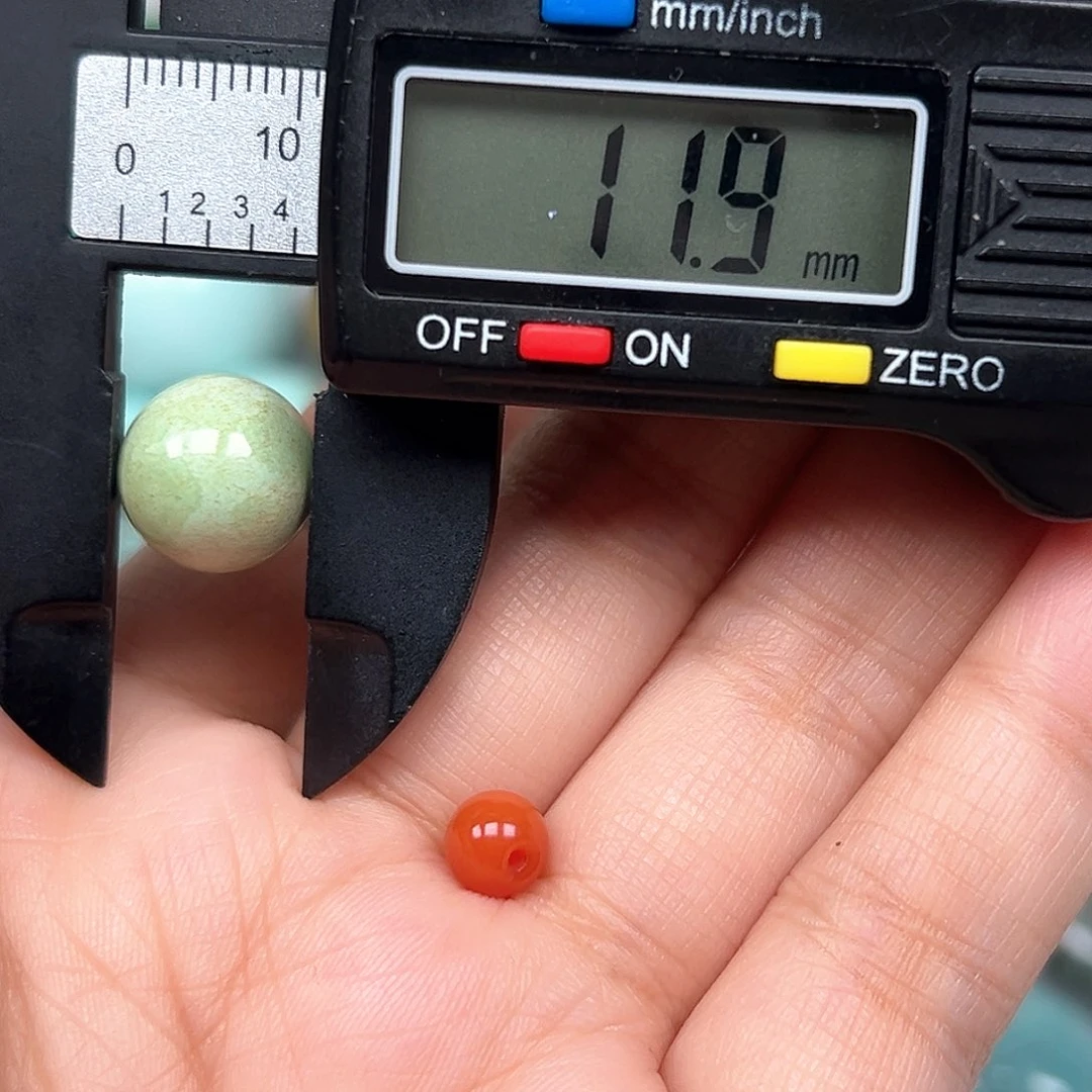 未镶嵌南红玛瑙珠宝奇石