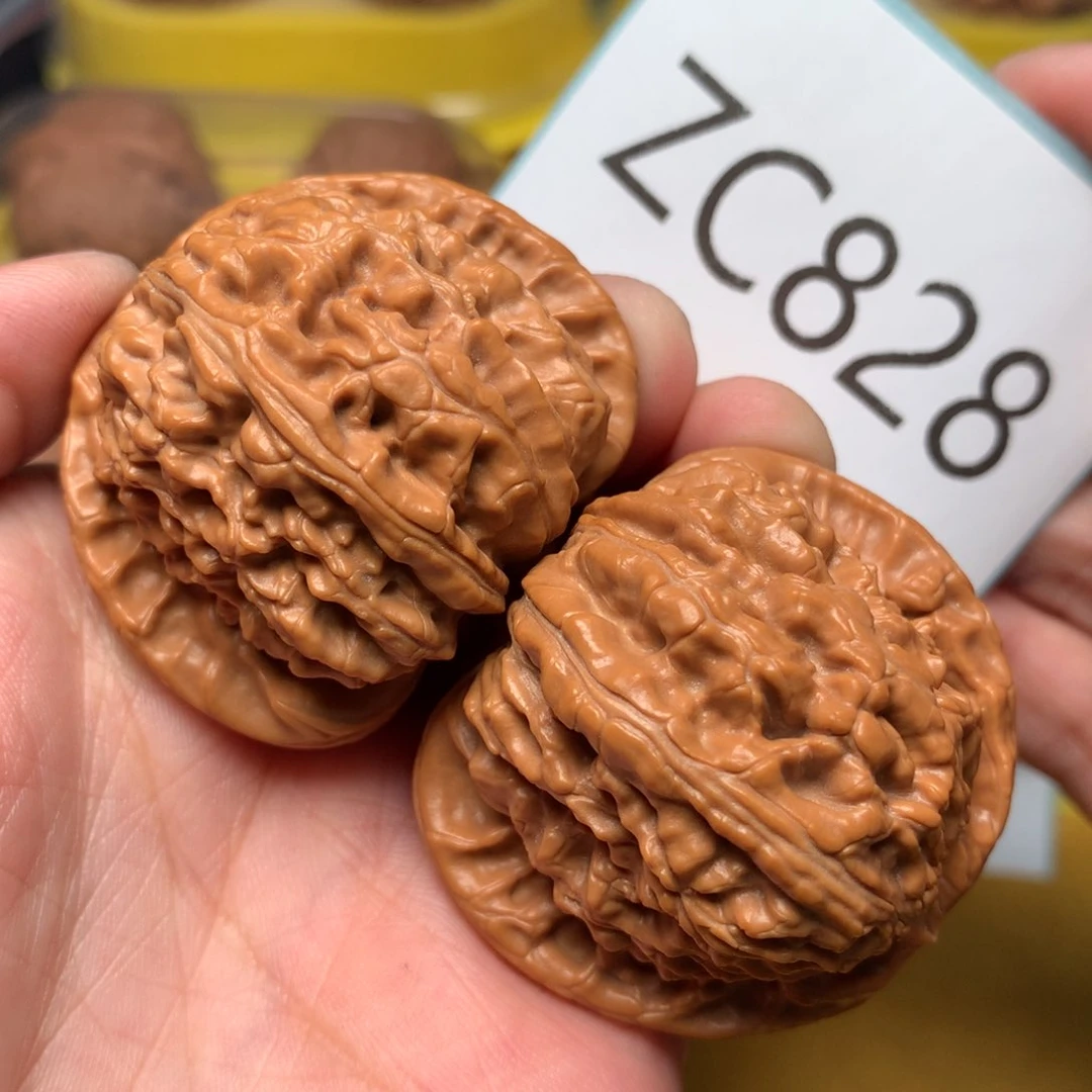 文玩核桃把件红皮球白43