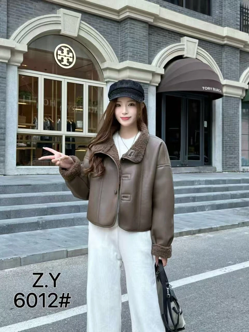 短外套韩版单排扣常规领气质女短款冬季百搭保暖宽松6012款
