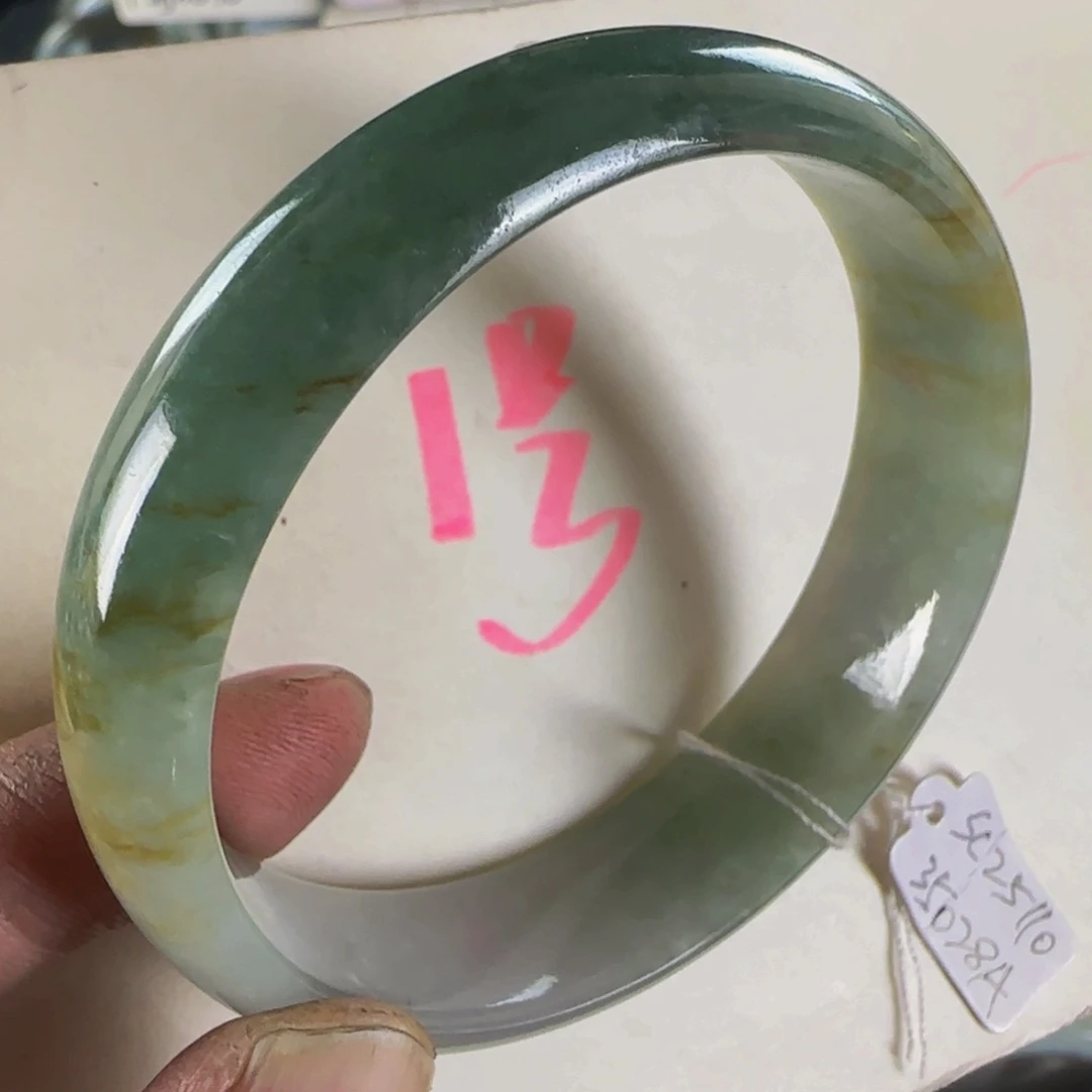 未镶嵌手镯翡翠老坑。57