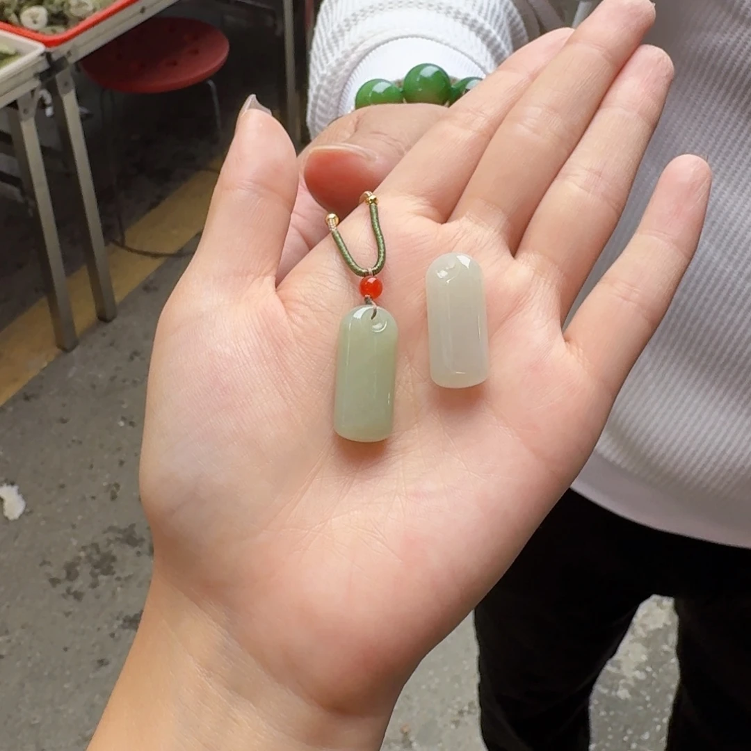 未镶嵌戒指和田玉