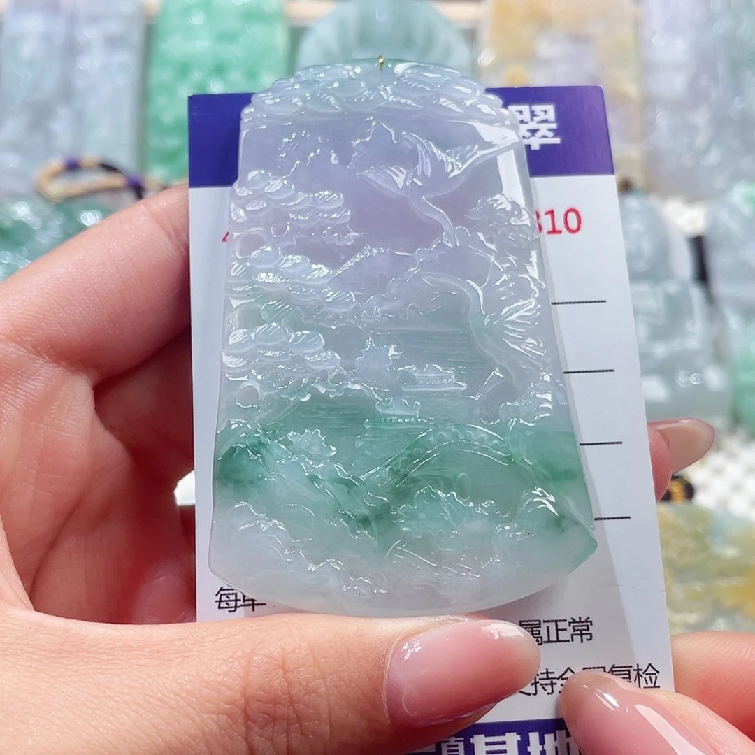 颈饰未镶嵌翡翠山水