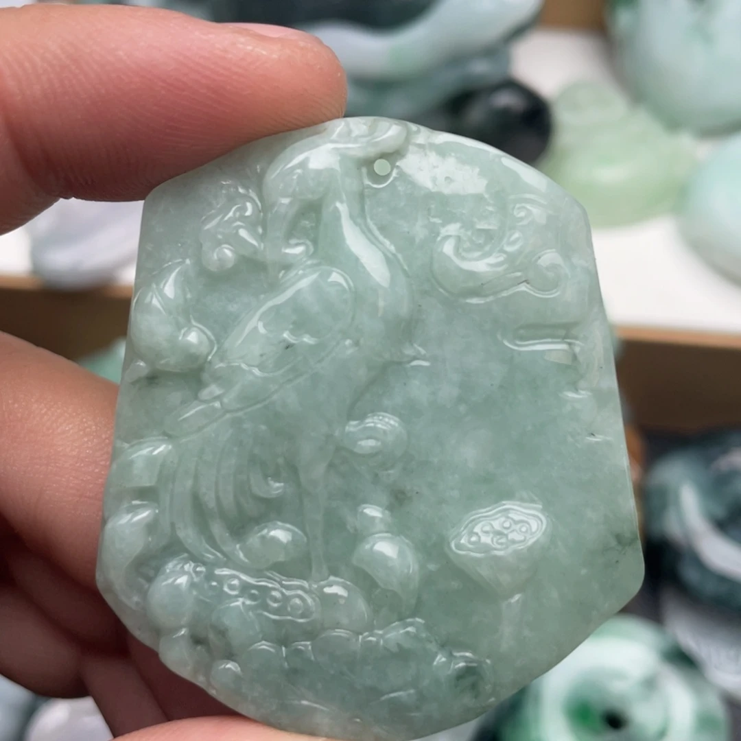 翡翠未镶嵌吊坠(不含链)