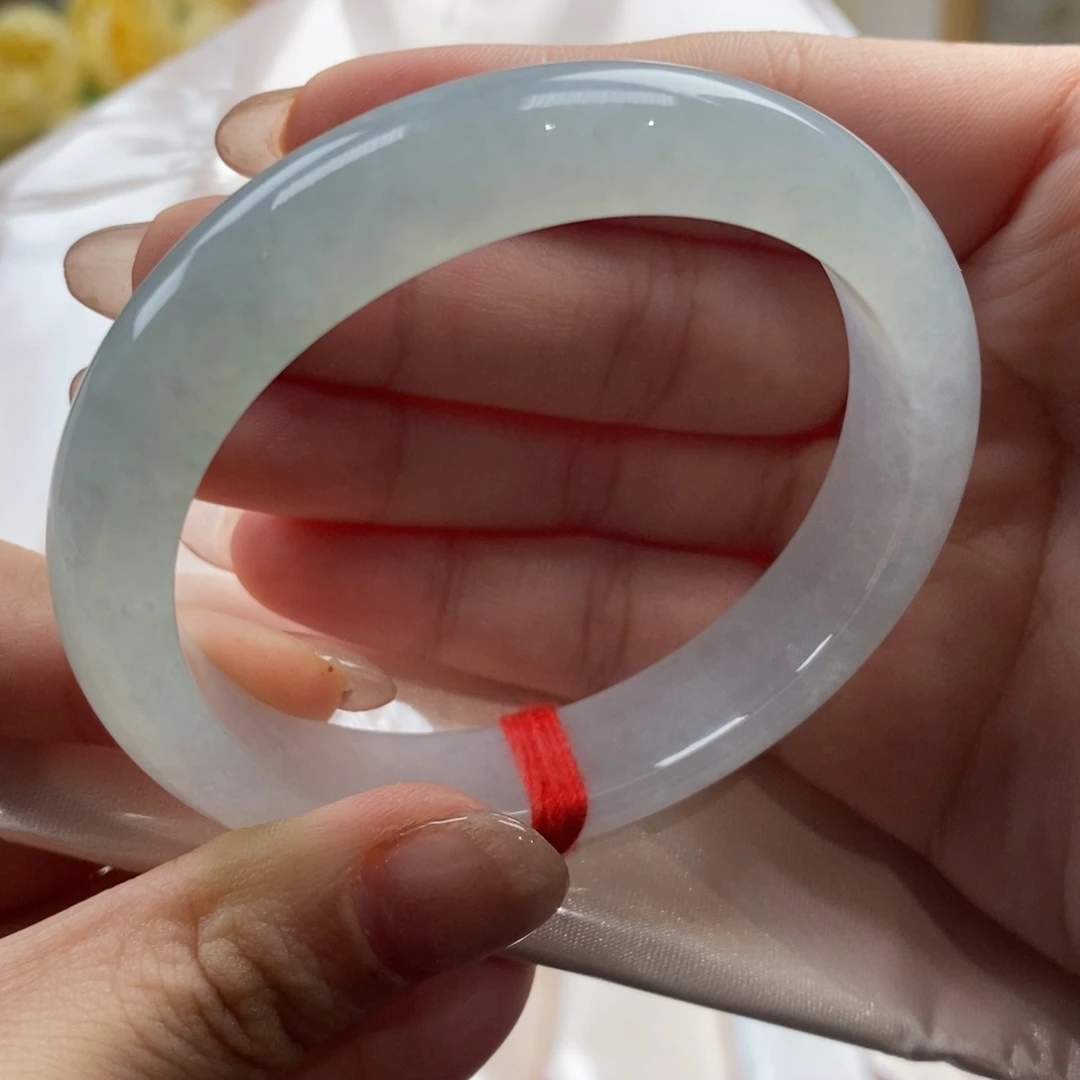 【闪购商品】翡翠手镯未镶嵌12号贵妃