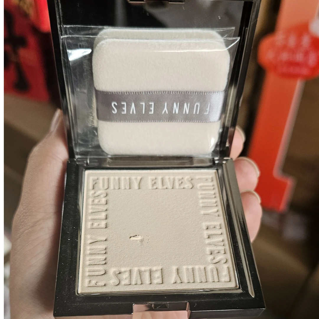 Funny Elves方里粉饼（色号随机发无盒）