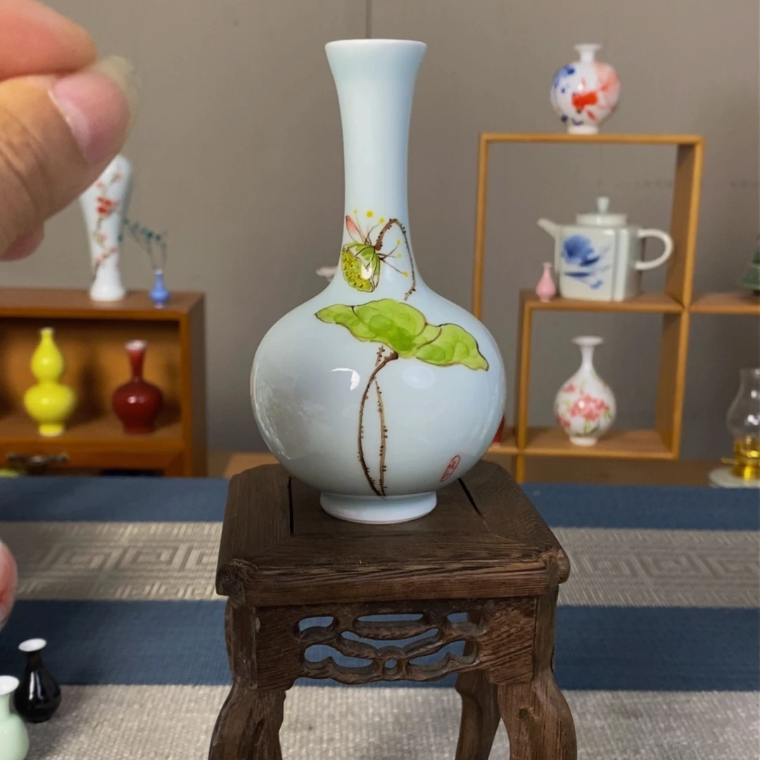 摆件景德镇瓷器精品陈列
