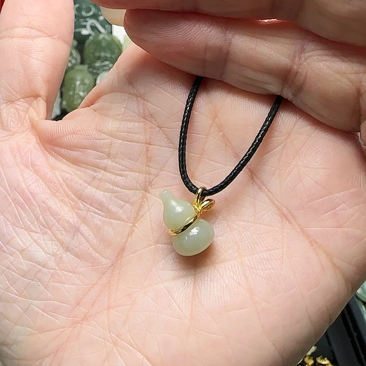 颈饰银S925镶嵌和田玉