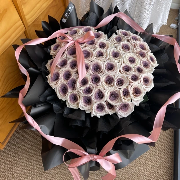 浪漫晚风--52朵乌梅子酱玫瑰花束生日鲜花送女友送老婆送爱人