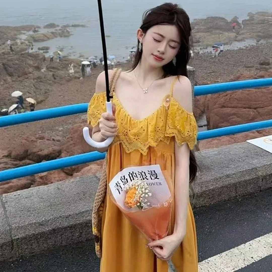 【现货+5米运补】黄色吊带v领蕾丝连衣裙2025夏季新款旅游长裙6007