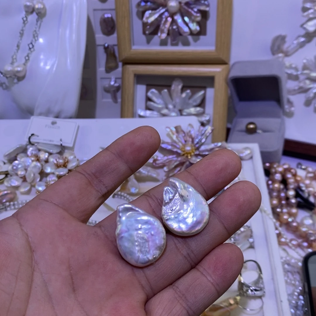 淡水珍珠银S925镶嵌耳钉