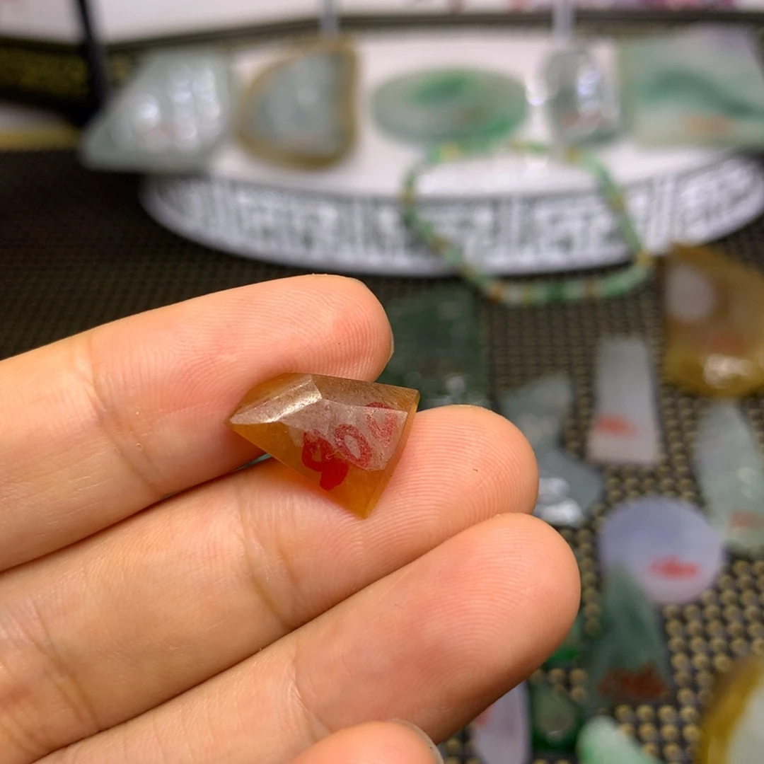 定制翡翠未镶嵌天然翡翠A货