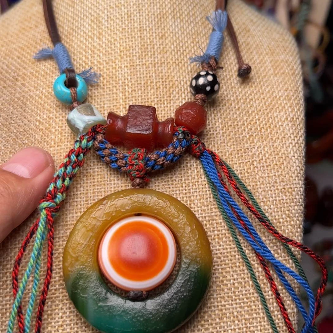 玛瑙/玉髓颈饰未镶嵌