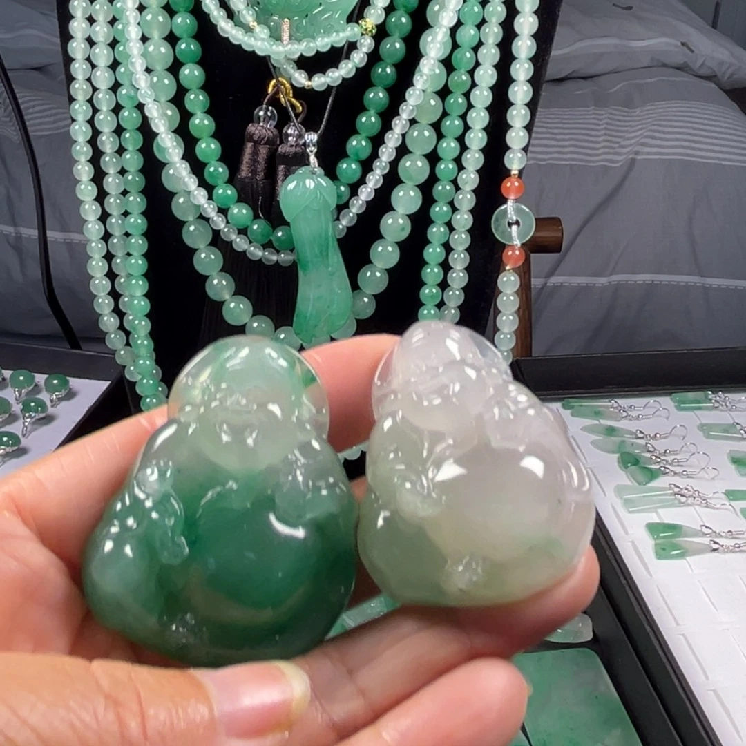 石英质玉吊坠(不含链)合金