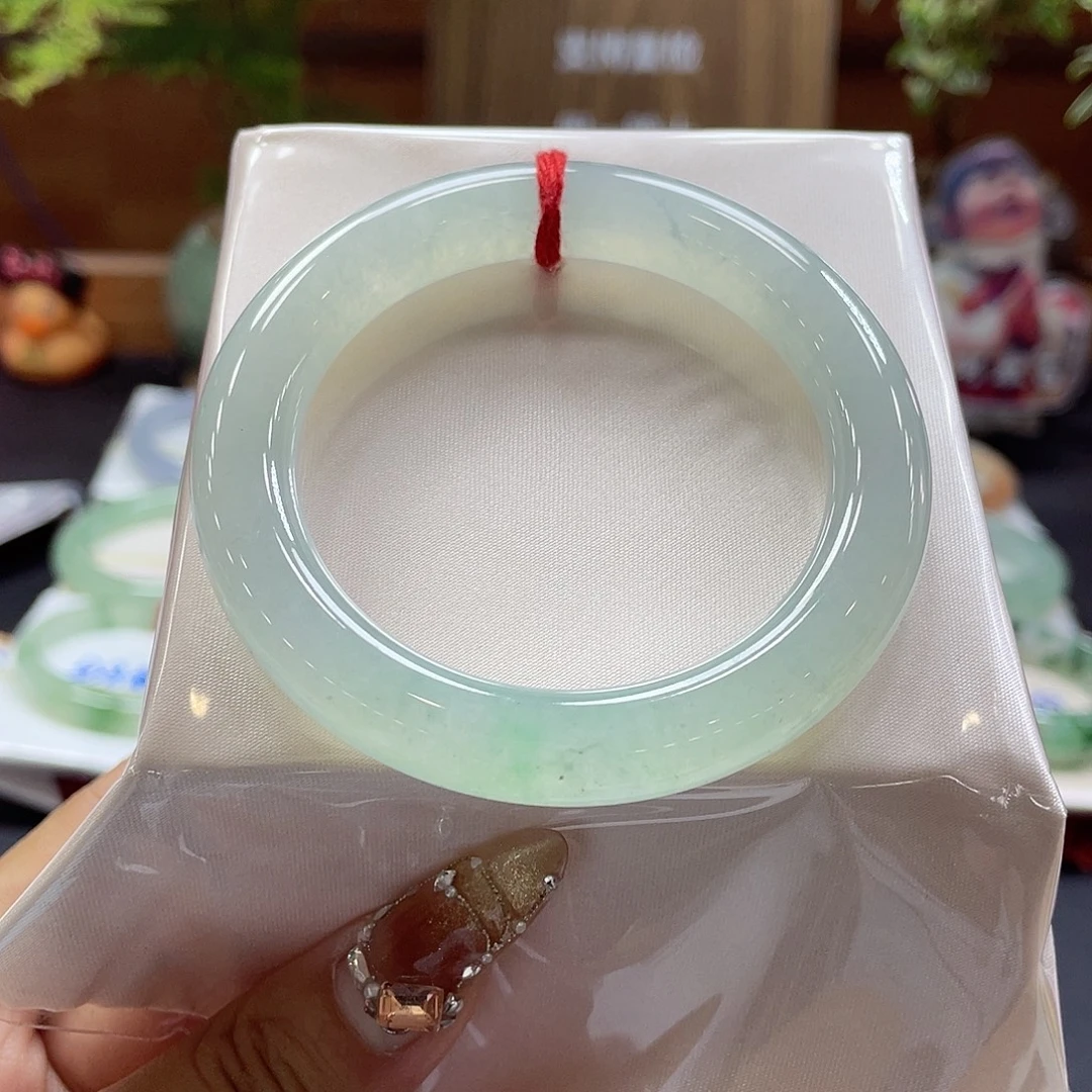 翡翠未镶嵌手镯24号