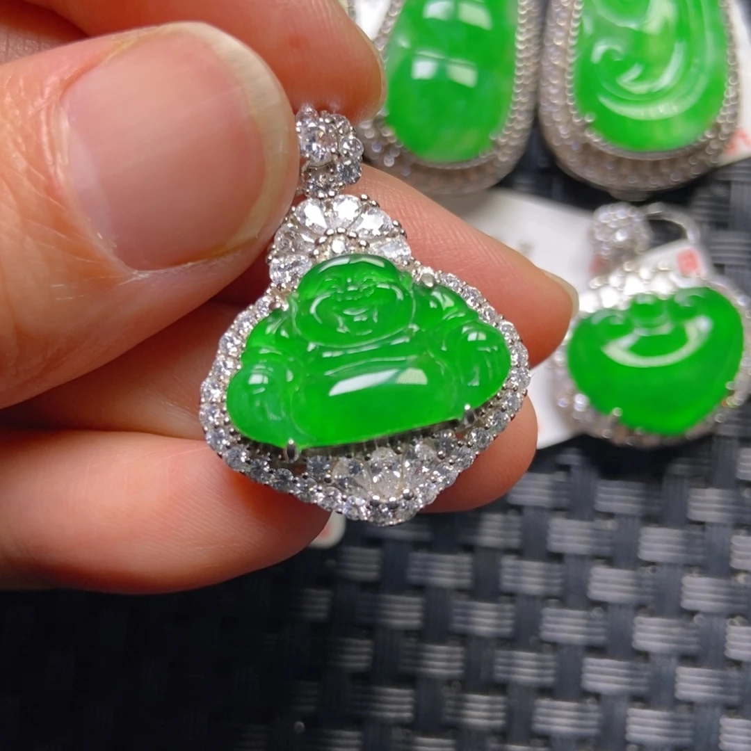 翡翠银S925镶嵌颈饰佛公吊坠