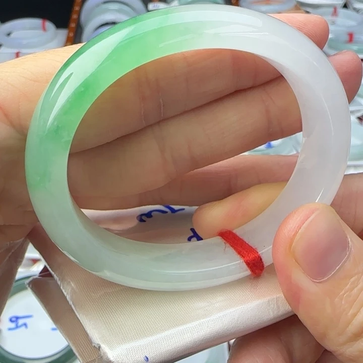 未镶嵌手镯翡翠翡翠手镯