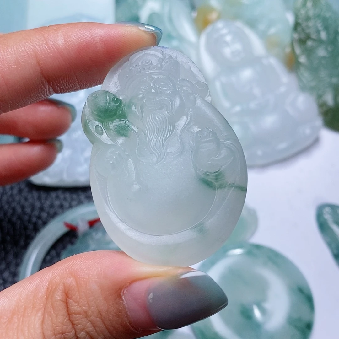 诚***8定制翡翠未镶嵌毛货付款后确认抛光