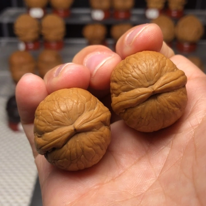 把件文玩核桃34蛇皮球