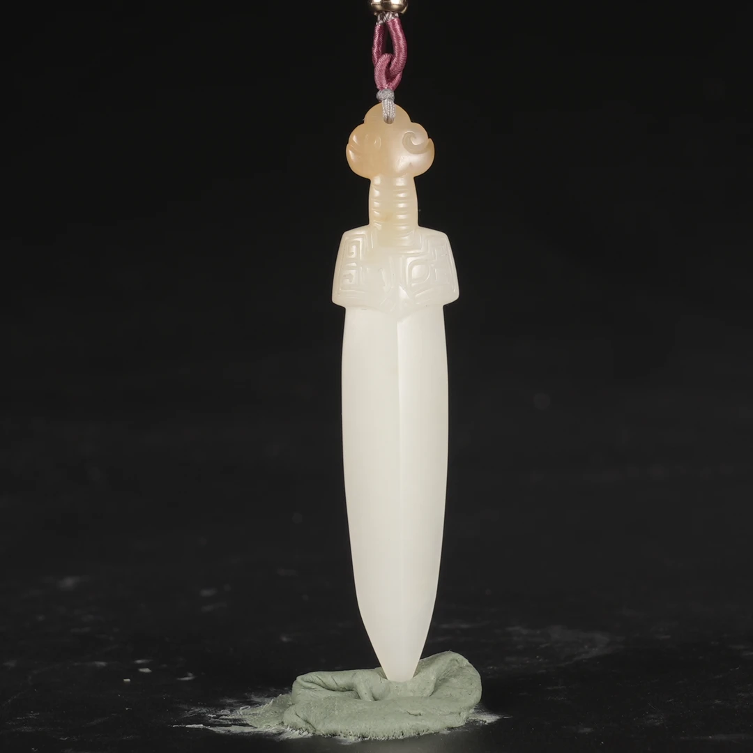 lot20新疆且末糖白宝剑/保利拍卖