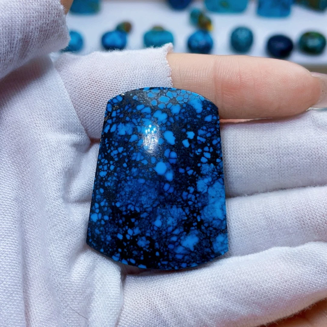 绿松石未镶嵌饰品