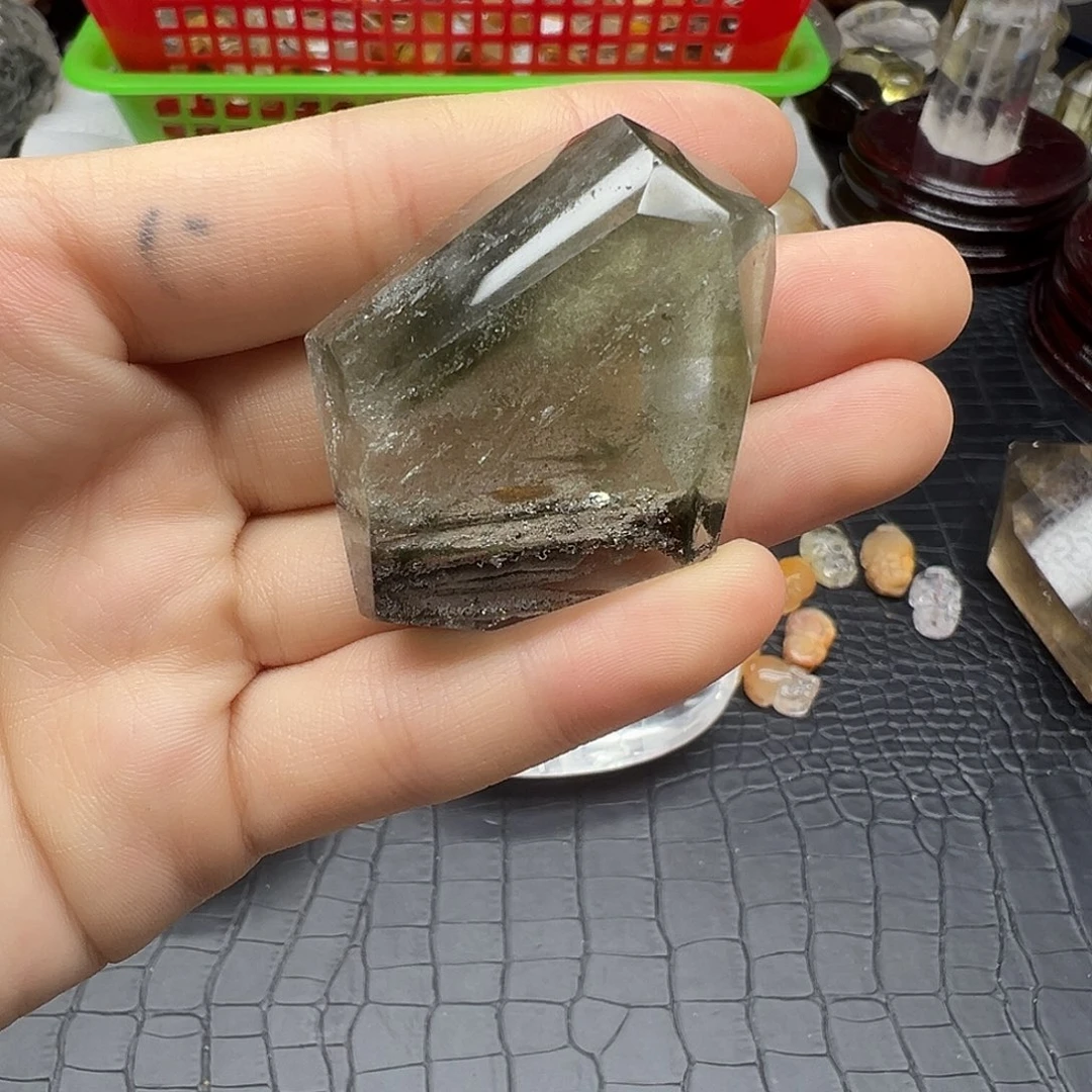 珠宝半成品水晶未镶嵌60水晶