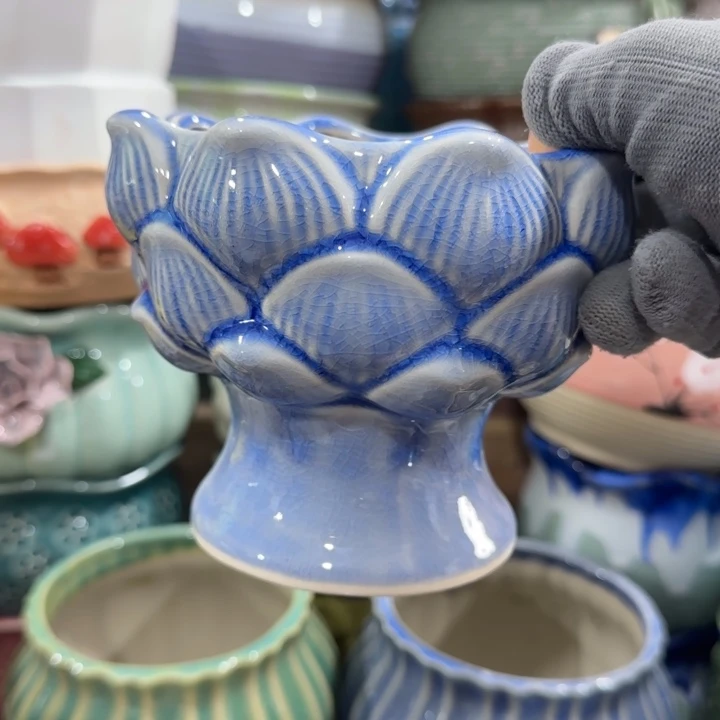 凑9块包邮，有孔，陶瓷花盆