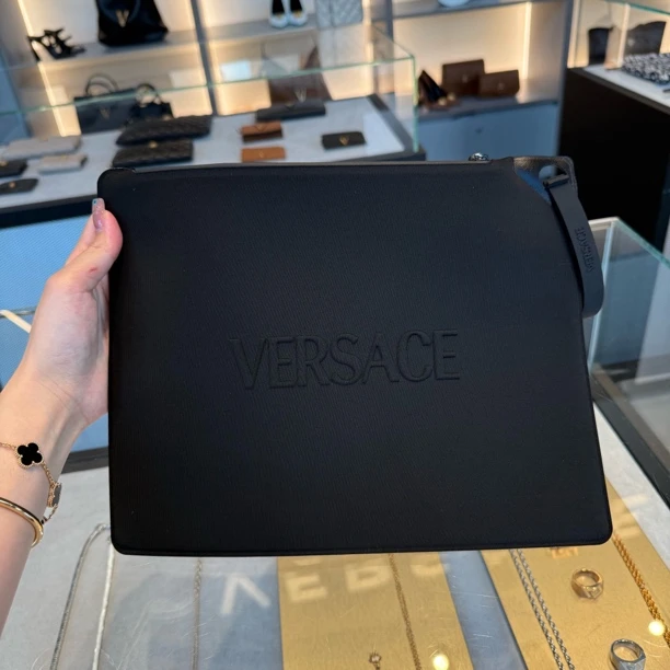 未使用 VERSACE/范思哲 【澳门小叶子】信封包手拿包29x23