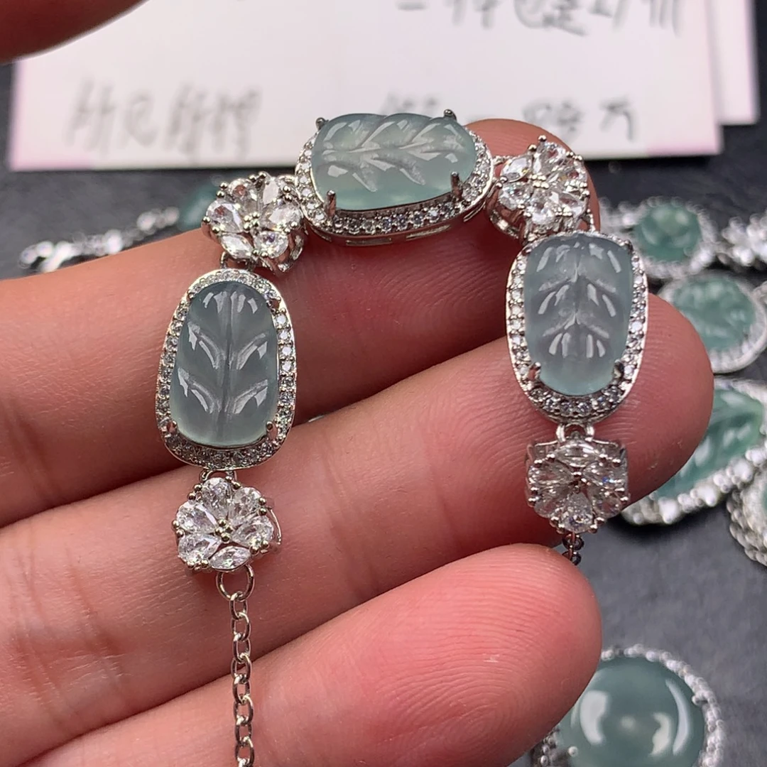 翡翠未镶嵌颈饰叶子手链