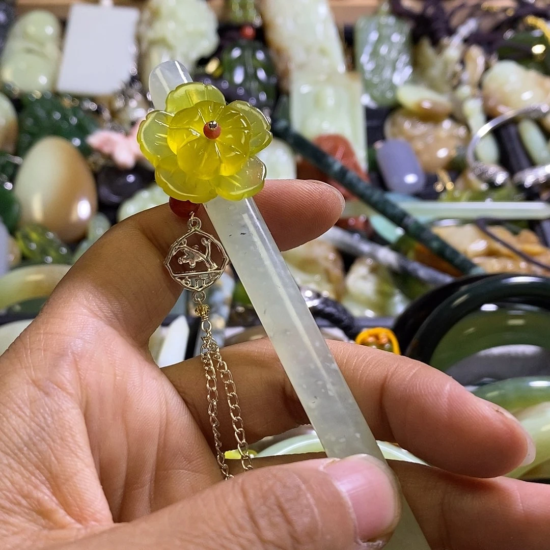 未镶嵌岫玉发饰一个