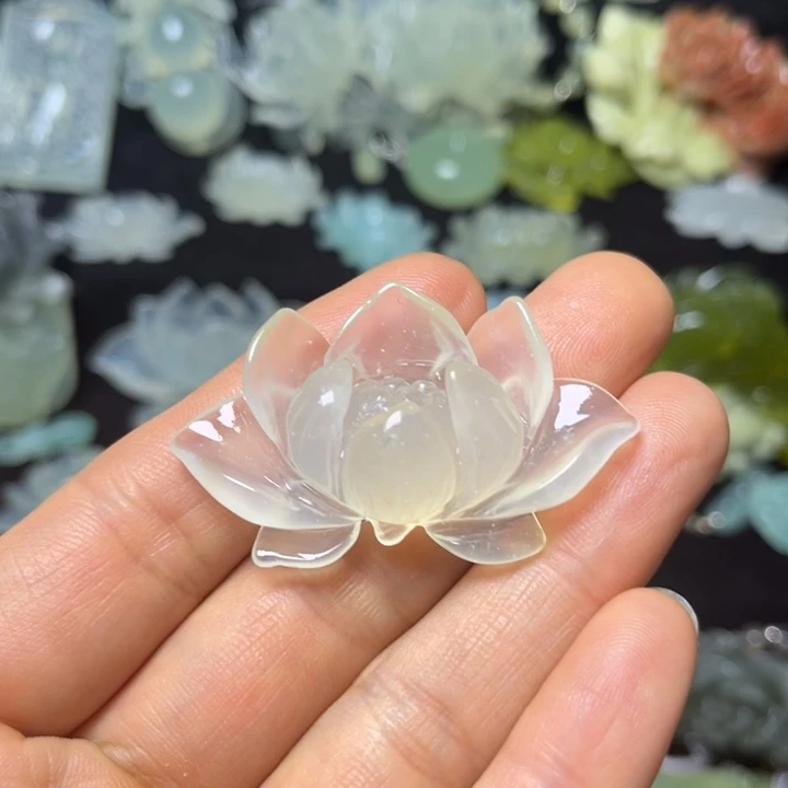 蛇纹石玉未镶嵌颈式