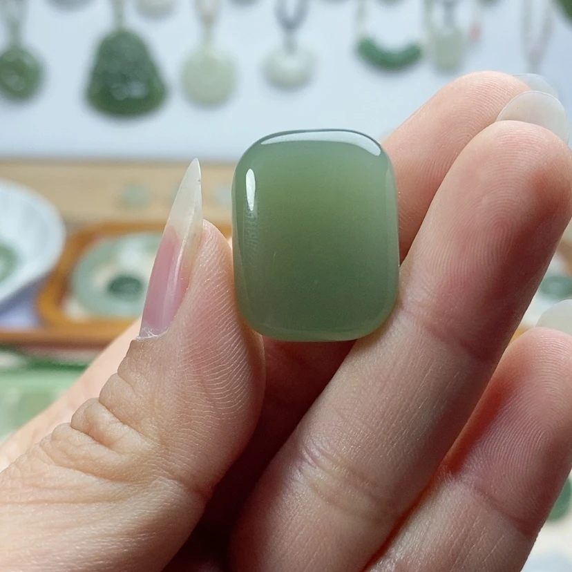 【闪购商品】颈饰未镶嵌和田玉