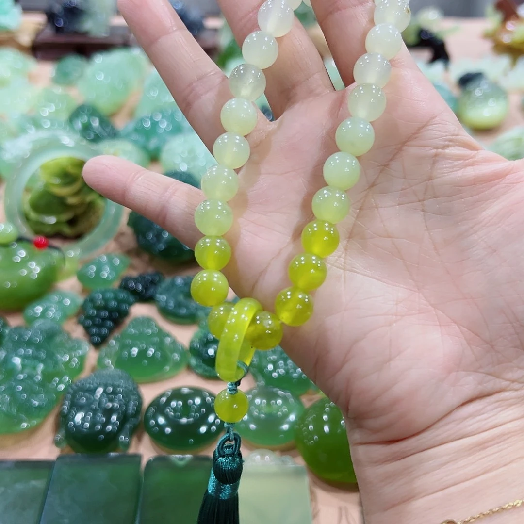 未镶嵌蛇纹石玉手持